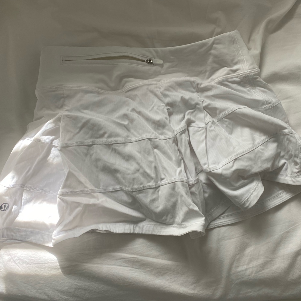 Lululemon white skirt size 2